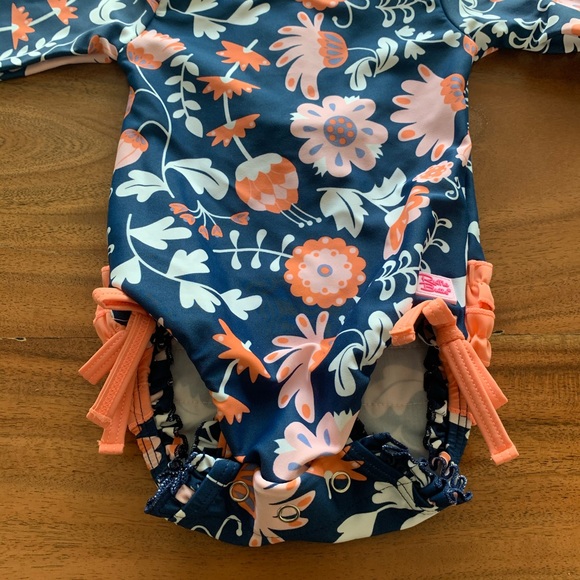RuffleButt One Piece Rash Guard - 3-6M - Picture 4 of 6